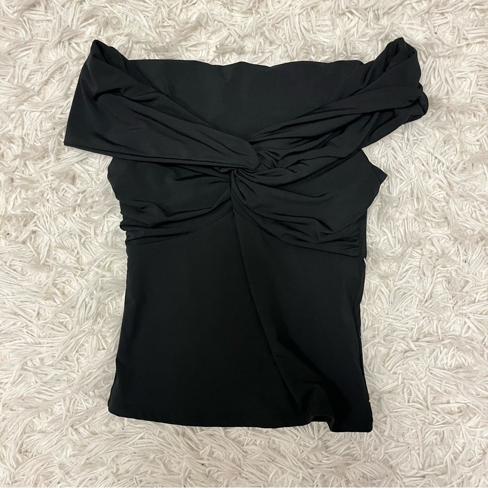 abercrombie & fitch off the shoulder black twisted top